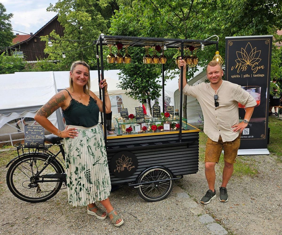 Das Gin Bike vor dem Tasting Store